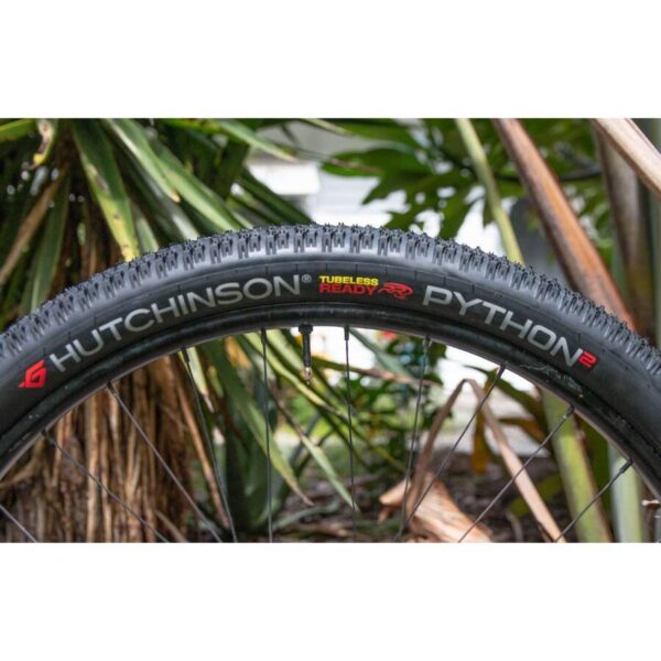 Hutchinson Python 2 29x2.25